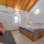 Varos With Shared Pool Appartement *